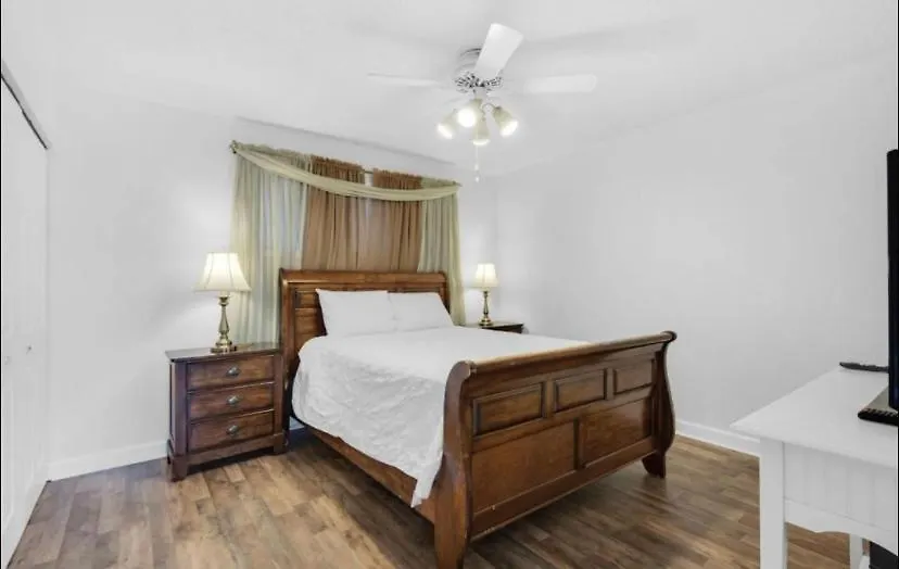 Cozy Condo In The Middle Of Destin